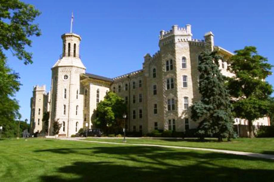 photo of campus building